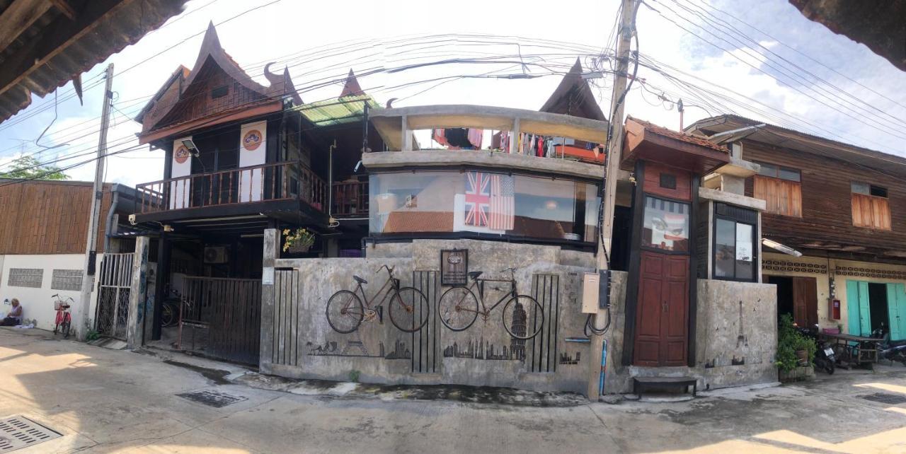 Solarcell Walking Street Homestay - โซล่าเซลล์ถนนคนเดินโฮมสเตย์ Ban Nong Nam Khan Eksteriør bilde